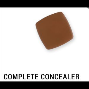 LimeLife By Alcone Complete Concealer 06